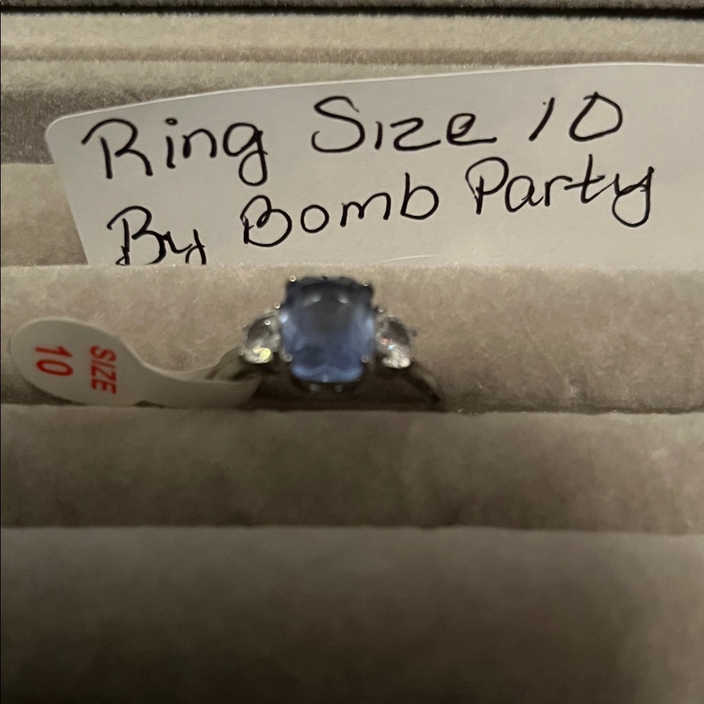 Bomb Party Silver Ring With Blue Gemstone